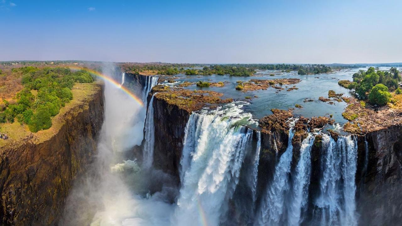 Flatdog Lodge Victoria Falls Esterno foto